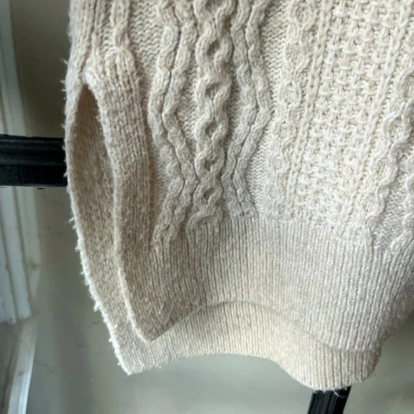 Lovely Vince Oatmeal Knit Sweater - Picture 5 of 5
